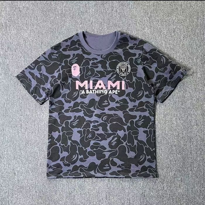 футболкa Bape  .