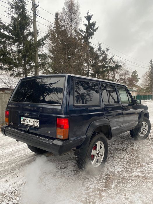 Продам jeep Cherokee