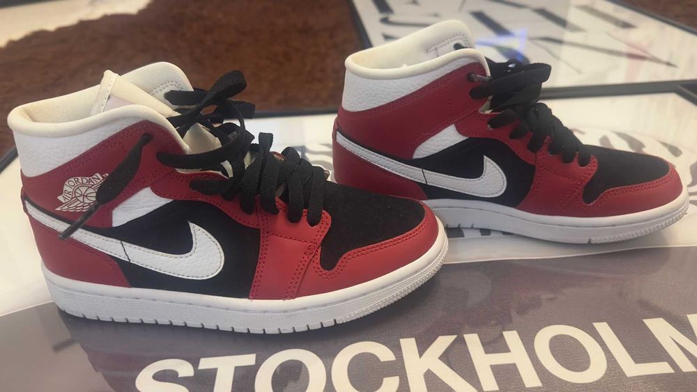 Air Jordan 1 Mid Gym Red Black