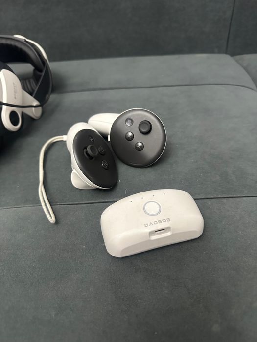 Meta Quest 3  128GB, + аккумулятор + держатель