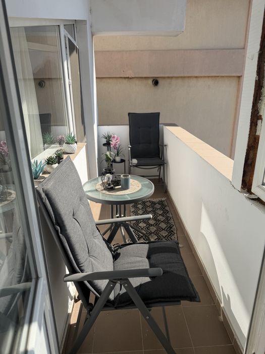 Inchiriez apartament zona Brazda