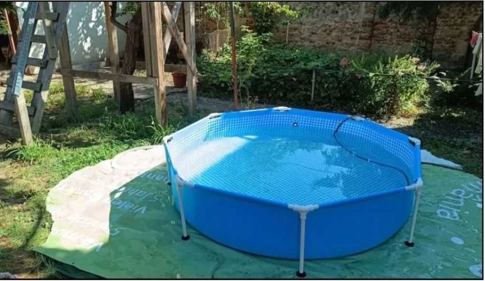Piscina cu cadru metalic rotunda dimensiuni 244 cm  x 51 cm