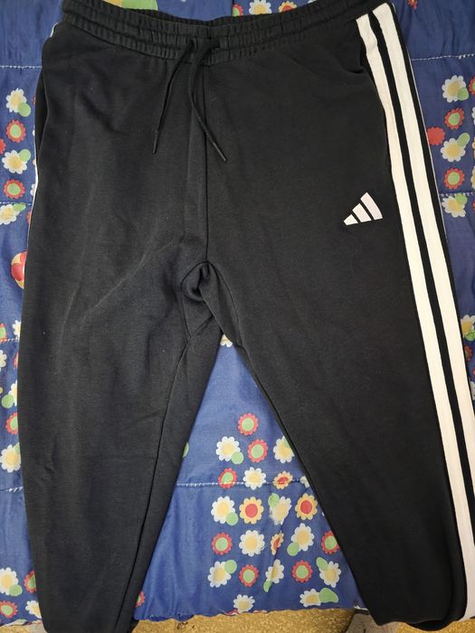 Чисто нова долница оригинална на Adidas