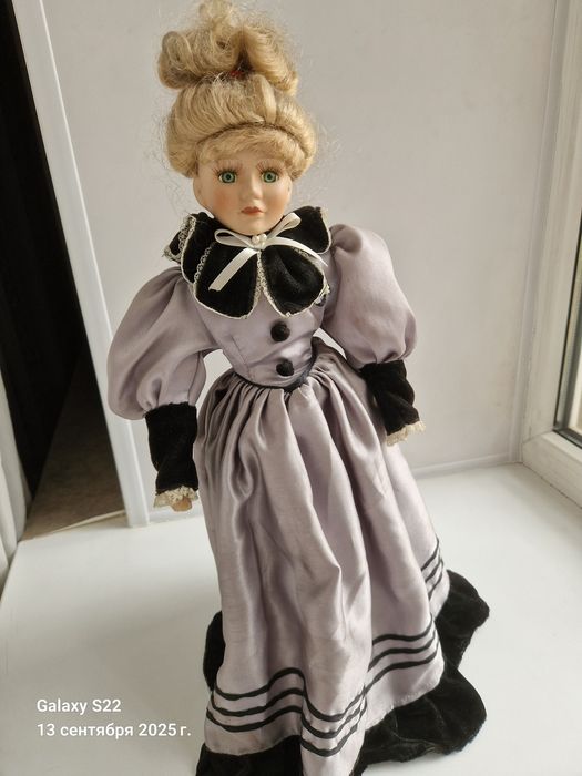 Кукла коллекционная