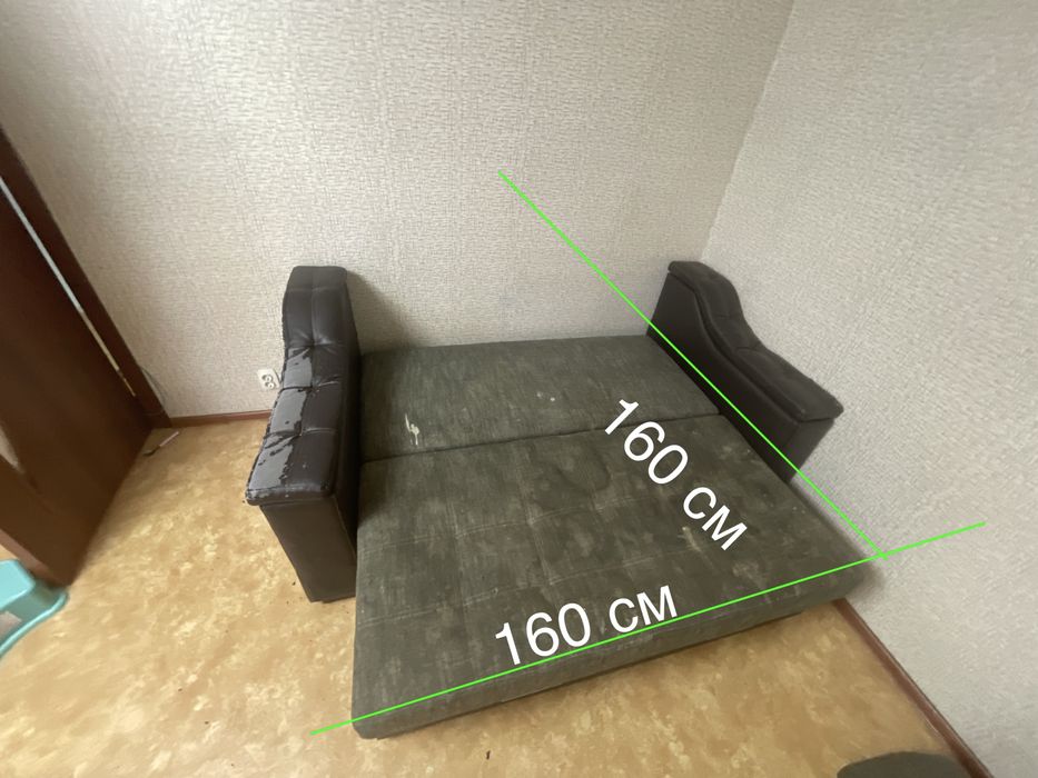 Диван гостинный удобный