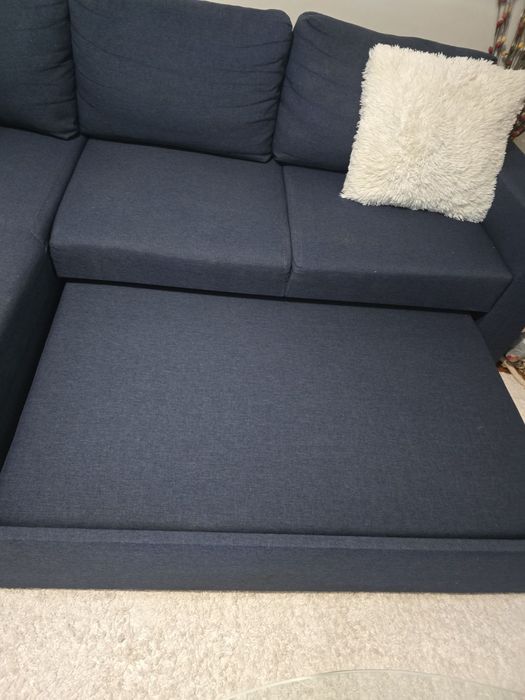 Разтегателен диван