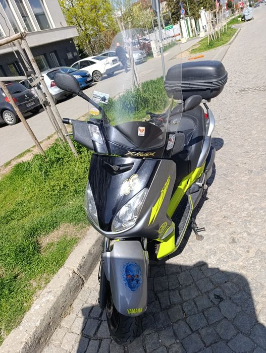 Скутер Yamaha 250