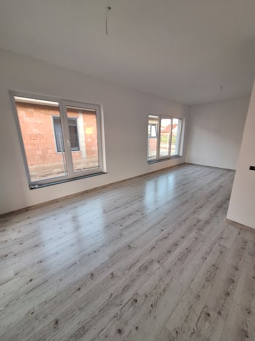 Casa de vanzare-Cihei (aproape de Oradea,zona  Viena)