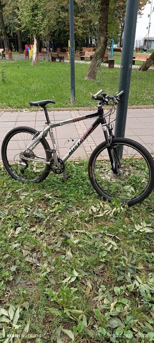 Biciclete de 26"cu frinile pe discuri