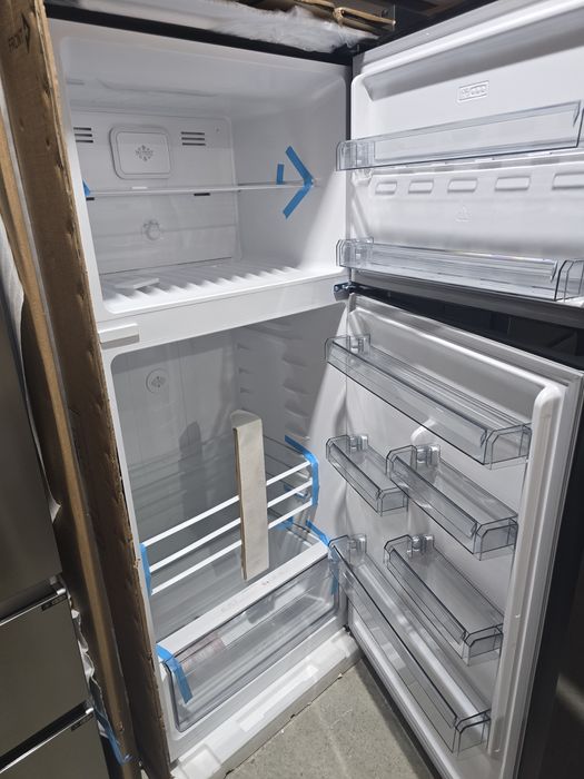 Нов инверторен хладилник с горна камера 80 см широк Diplomat NFT185