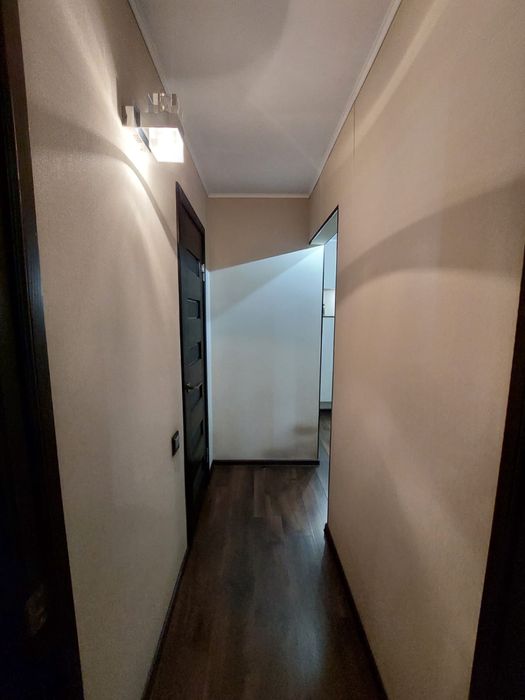 Продам 3 комн квартиру район Достык Молл