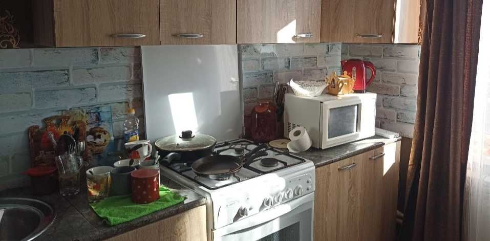 Сдам комн в хорошем районе