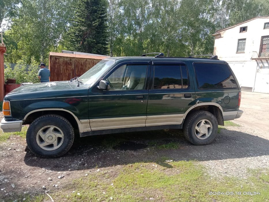 Продам автомобиль Ford explorer