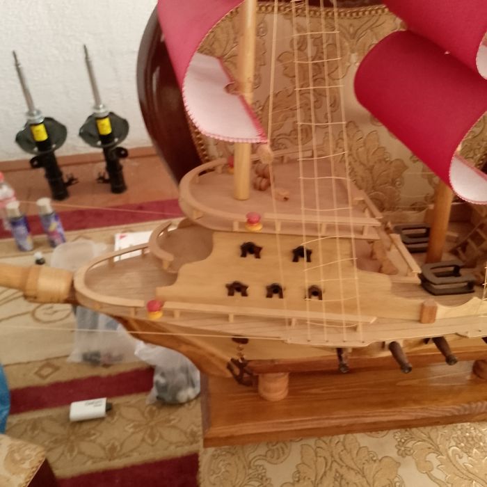 Кема кизил йелкан Ассоль