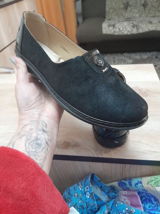 Продам туфли новые 41 размер.