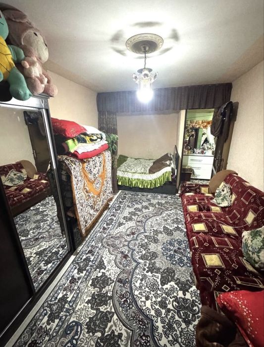 Продаётся 1 ком 3 микрорайон