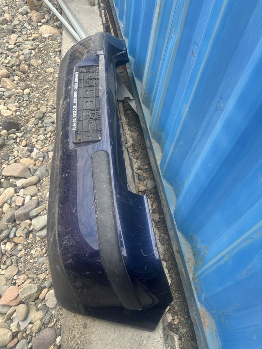 Задний бампер на WV Golf4