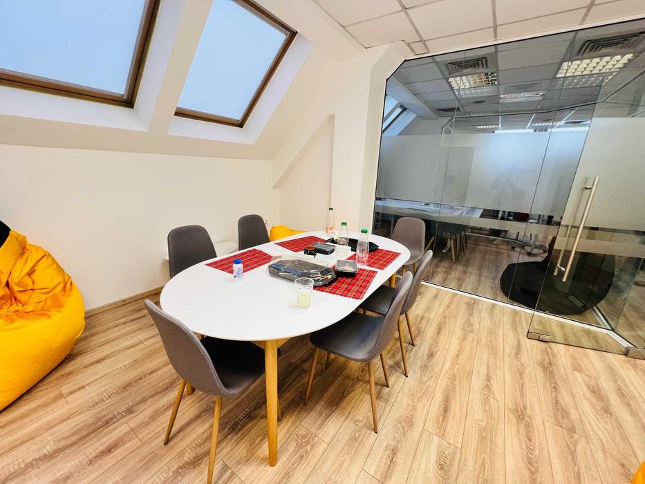 Дава се под наем Офис в София, Зона Б-18 - 230 кв.м за 1500 € - Снимка #8