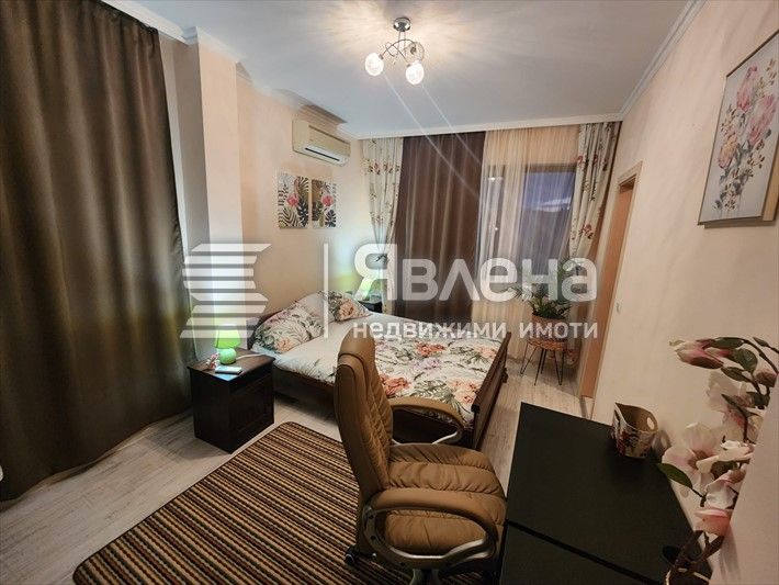 Дава се под наем Къща в Бургас, Сарафово - 135 кв.м за 1200 € - Снимка #3