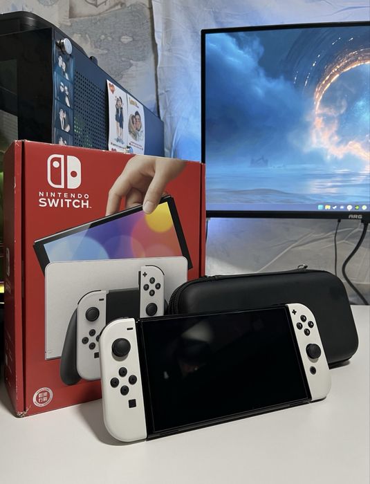Продам прошитую Nintendo Switch Oled