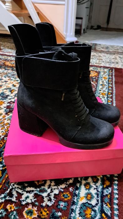 Turtskiy pol sapog holati yaxshi yangidek