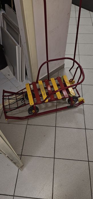 Отдам санки детские