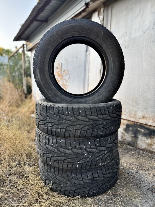 Продам зимние шины Р16