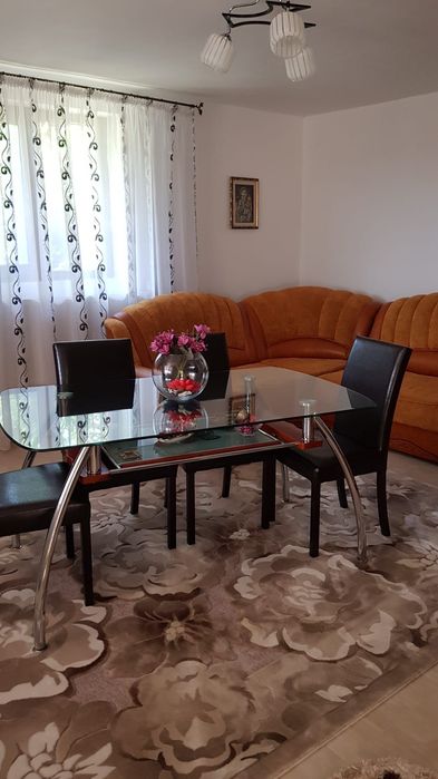 Casa de vanzare in Ghirdoveni