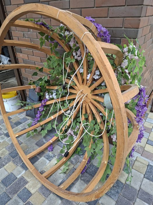 Продаю круглый типа шанырак,дерево