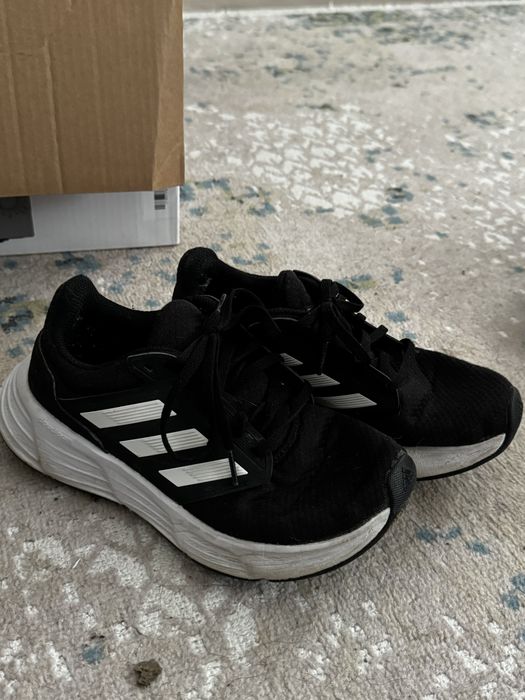 Обувь б/у все за 5000