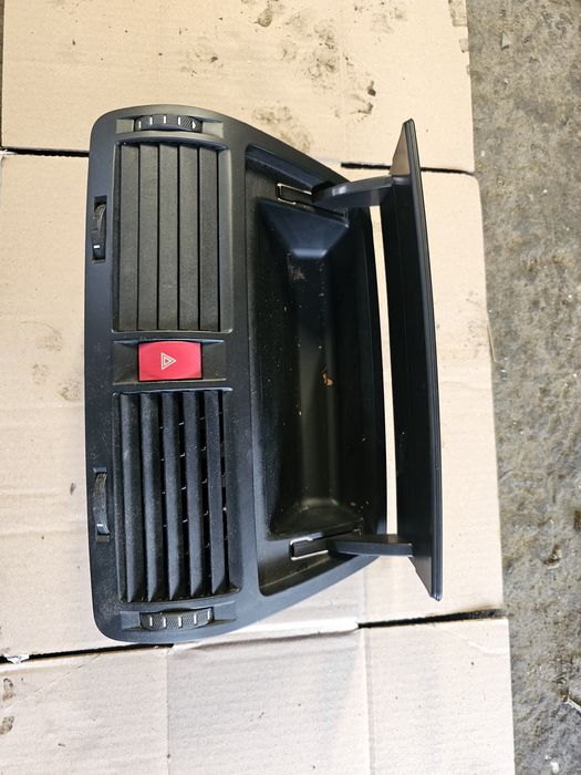 Grila aer centrala cu sertar Skoda Octavia 2 2004-2008 1Z0820951