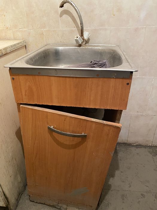 Двери, пенал, мойка