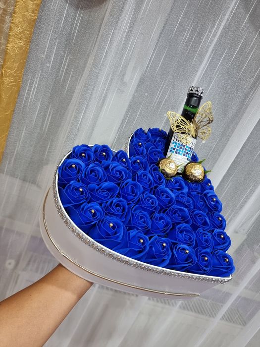 Aranjament cadou elegant în formă de inimă