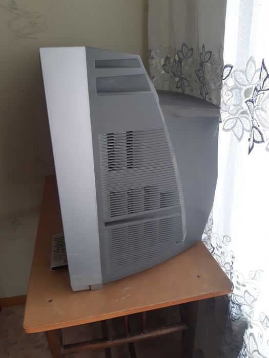 Телевизор большой