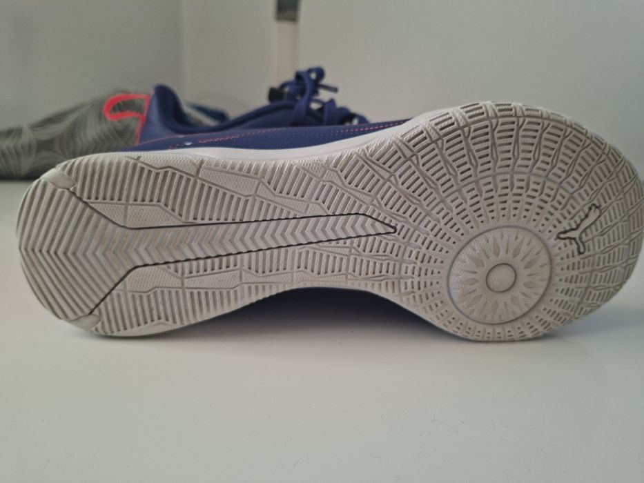 Vând adidasi marca Puma