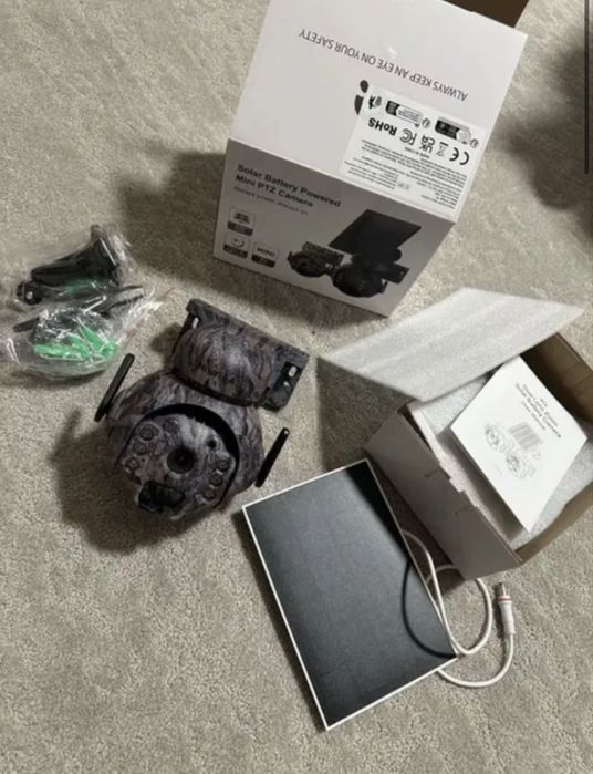 Camera video vanatoare rotativa 4G cu SIM si panou solar noua