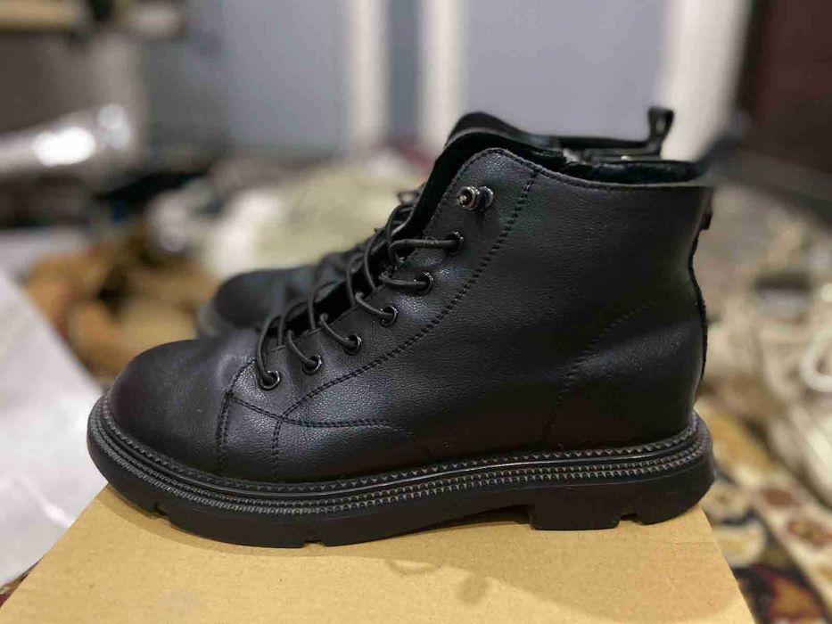 Женские осенние ботинки