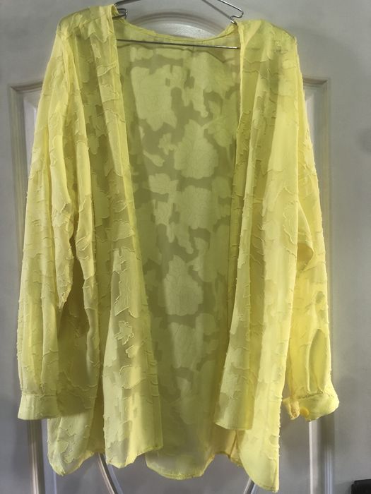 лёгкая кофта накидка без пуговиц