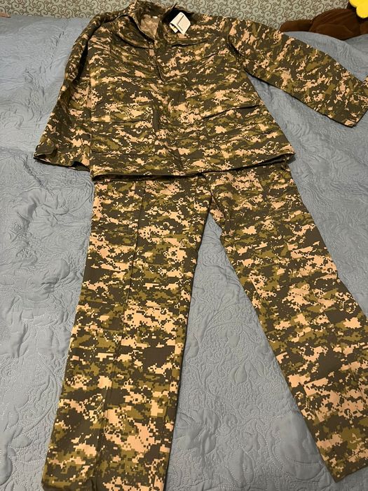 Продам форму комуфлированную