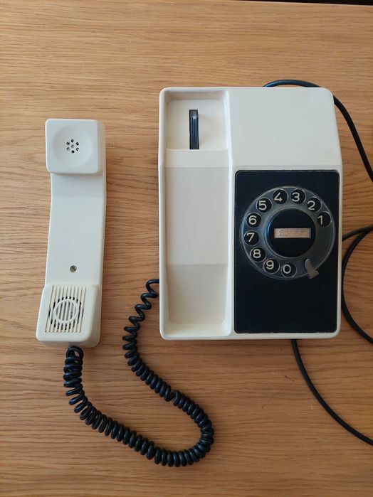 Ретро телефони - РАЗЛИЧНИ ВИДОВЕ