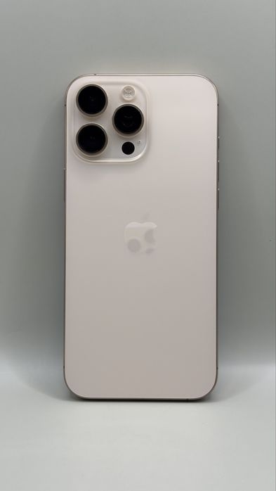 iPhone 16 Pro Max Desert Titan 256GB Baterie 92%