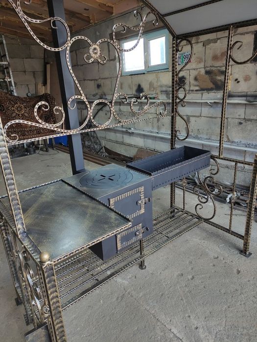 Мангал с крышей. Печь под казан