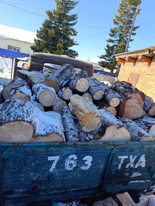 Дрова колотые чурками.