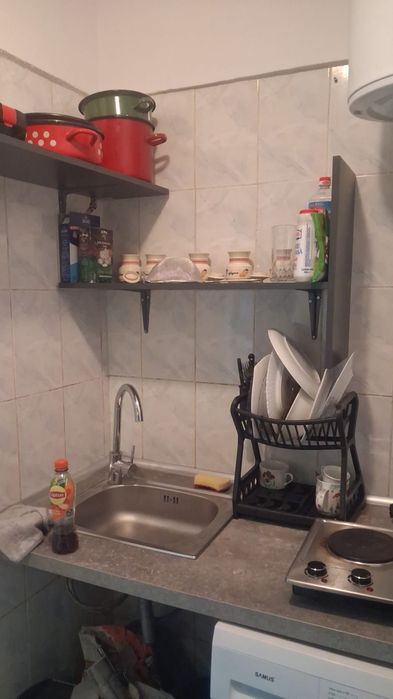 Garsoniera de închiriat sector 4