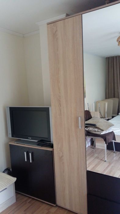 De vanzare pat 160/2 si saltea si dulap 3usi