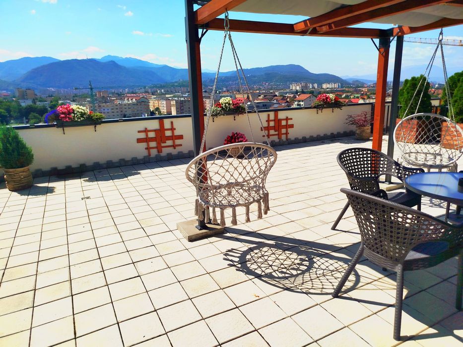 Penthouse 3 camere etajul 8