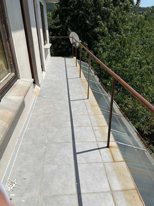 къща, тухла 1984г. , на 2 етажа, село Долна Диканя, двор 870м