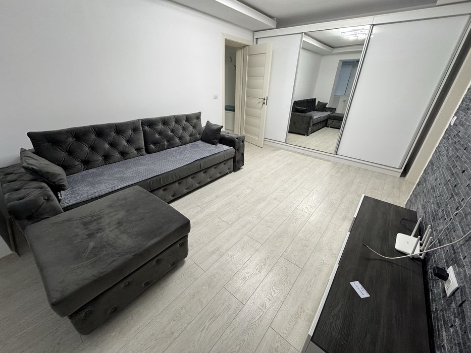Inchiriez apartament M9