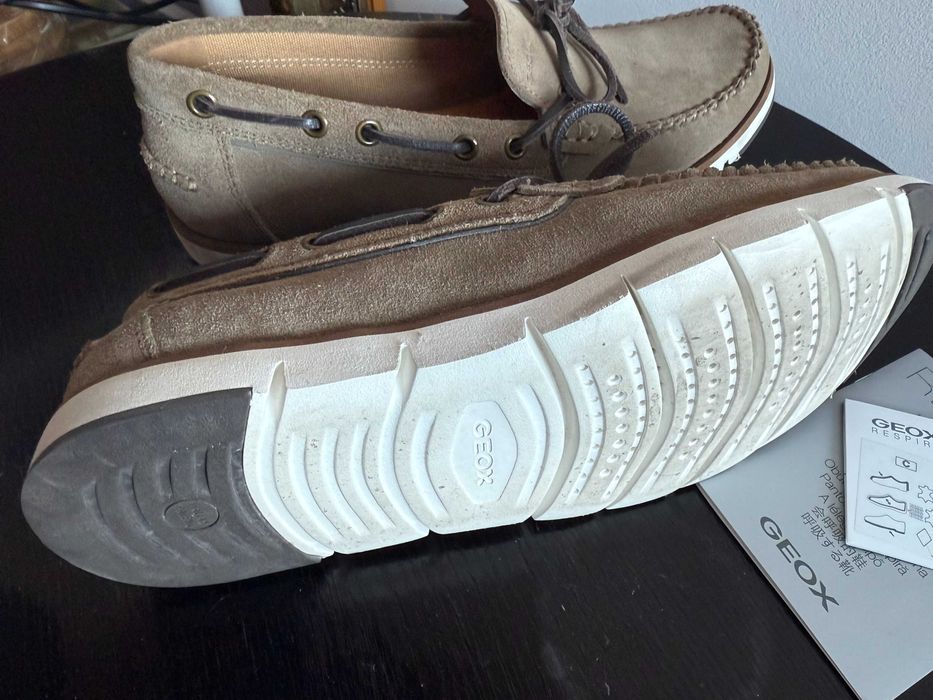 Mocasini barbati din piele intoarsa naturala bej, cu siret, nr 42,noi