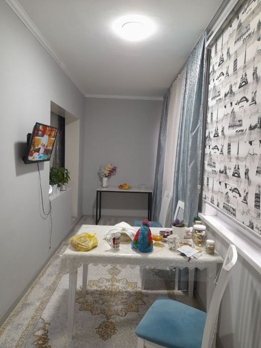 Юнусабод 10.кв 2/1/5 58.кв Срочно квартира